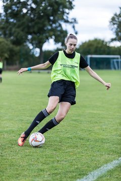 Bild 30 - Frauen SG Holstein Sued - SV Eintracht Luebeck : Ergebnis: 3:0